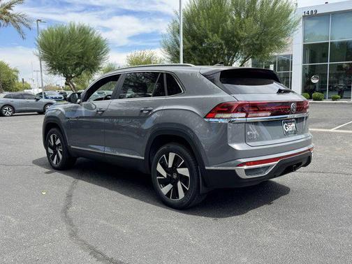 2025 Volkswagen Atlas Cross Sport 2.0T SEL