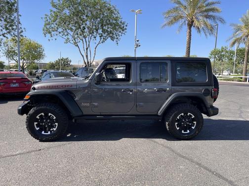 Granite Crystal Metallic Clearcoat 2026 Jeep Wrangler Rubicon