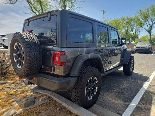Granite Crystal Metallic Clearcoat 2026 Jeep Wrangler Rubicon