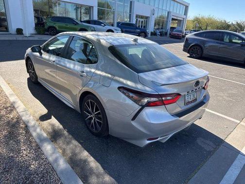 2023 Toyota Camry SE