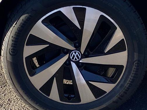 2025 Volkswagen ID.4 Pro