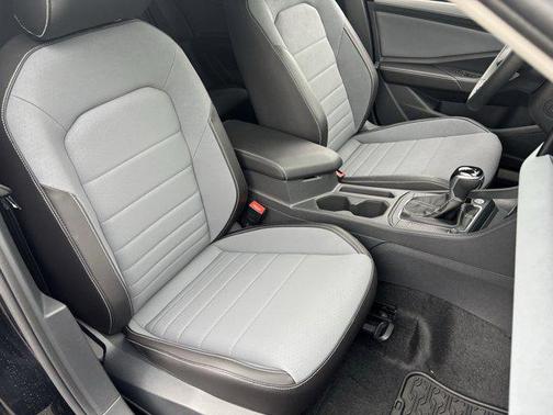 2026 Volkswagen Jetta 1.4T SE