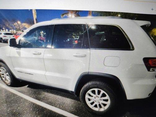 2021 Jeep Grand Cherokee Laredo