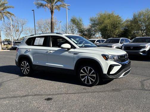 2022 Volkswagen Taos 1.5T SE