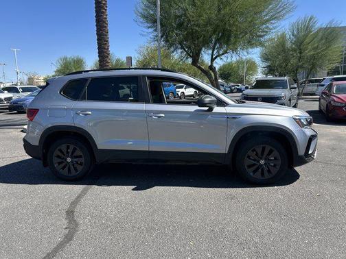 2024 Volkswagen Taos 1.5T S