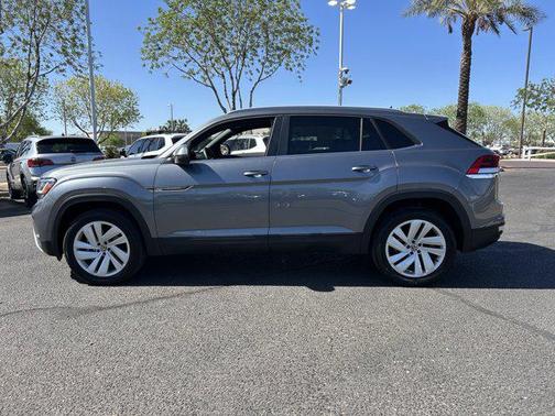 2022 Volkswagen Atlas Cross Sport 3.6L V6 SE w/Technology