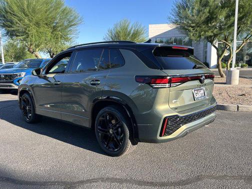 2025 Volkswagen Tiguan 2.0T SE R-Line Black