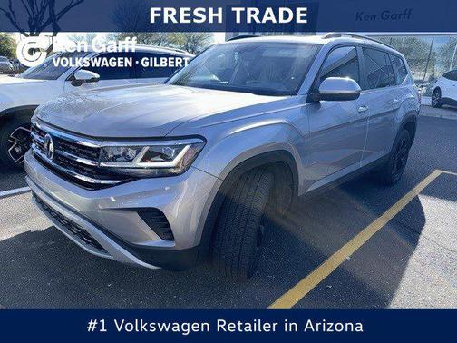 Silver Metallic 2023 Volkswagen Atlas 3.6L SE w/Technology SUV
