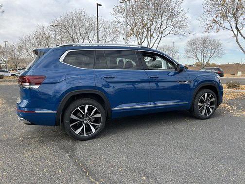 2025 Volkswagen Atlas 2.0T SEL Premium R-Line 4MOTION