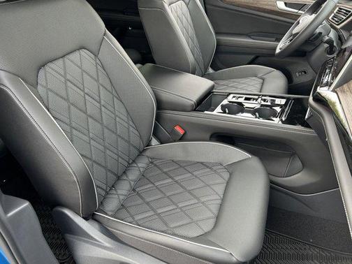 2025 Volkswagen Atlas 2.0T SEL Premium R-Line 4MOTION