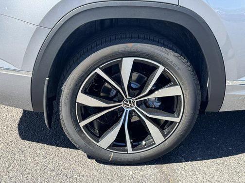 2025 Volkswagen Atlas 2.0T SEL Premium R-Line 4MOTION