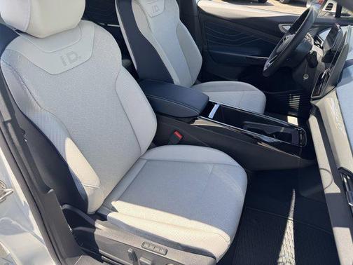 2025 Volkswagen ID.4 Pro S Plus