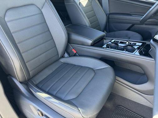 2026 Volkswagen Atlas Cross Sport 2.0T SEL