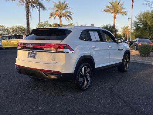 2024 Volkswagen Atlas Cross Sport 2.0T SE w/Technology 4MOTION