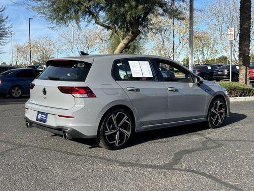 2024 Volkswagen Golf GTI 2.0T SE DSG