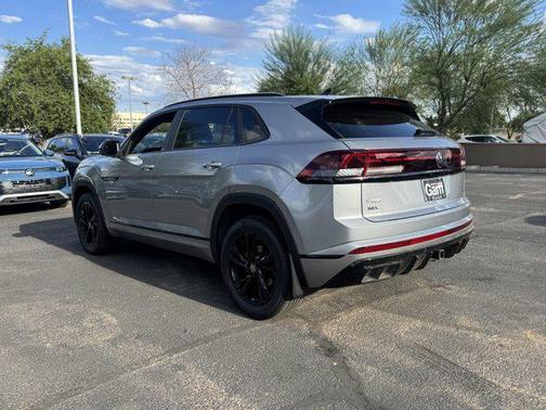 2026 Volkswagen Atlas Cross Sport 2.0T SEL