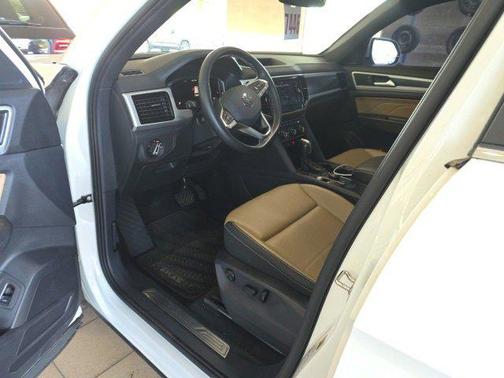 2023 Volkswagen Atlas Cross Sport 3.6L V6 SE w/Technology