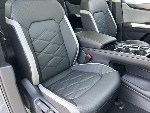 pure gray 2026 Volkswagen Atlas Peak Edition