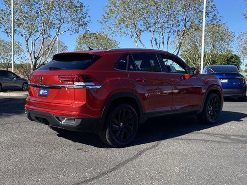 2022 Volkswagen Atlas Cross Sport 3.6L V6 SE w/Technology