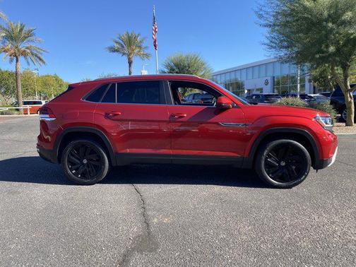 2022 Volkswagen Atlas Cross Sport 3.6L V6 SE w/Technology