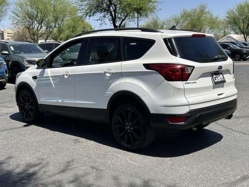 White Platinum Metallic Tri-Coat 2019 Ford Escape SE
