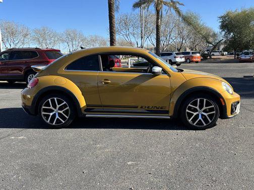 2016 Volkswagen Beetle 1.8T Dune