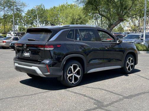 Deep Black Pearl 2026 Volkswagen Tiguan 2.0T SE 4MOTION