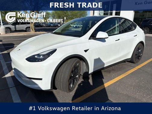 Pearl White Multi-Coat 2022 Tesla Model Y Performance Dual Motor All-Wheel Drive