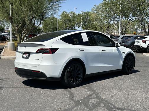Pearl White Multi-Coat 2022 Tesla Model Y Performance Dual Motor All-Wheel Drive