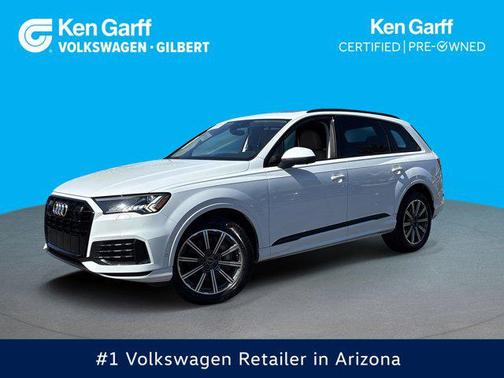 2023 Audi Q7 45 Premium Plus