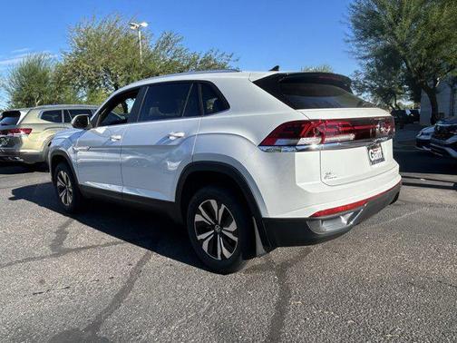 2026 Volkswagen Atlas Cross Sport 2.0T SE
