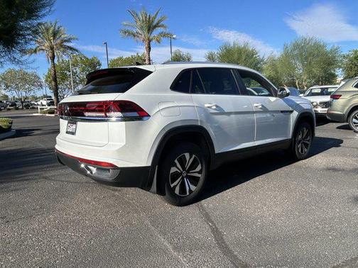 2026 Volkswagen Atlas Cross Sport 2.0T SE