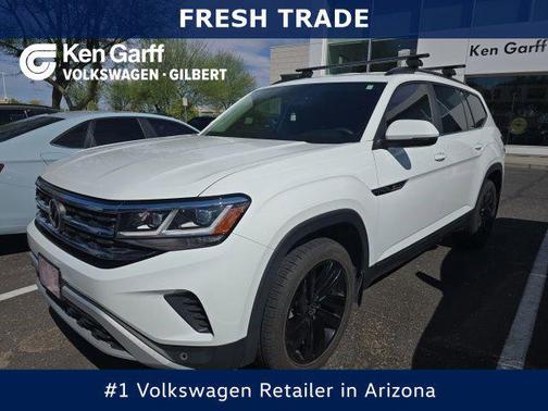 Pure White 2021 Volkswagen Atlas 3.6L SE w/Technology