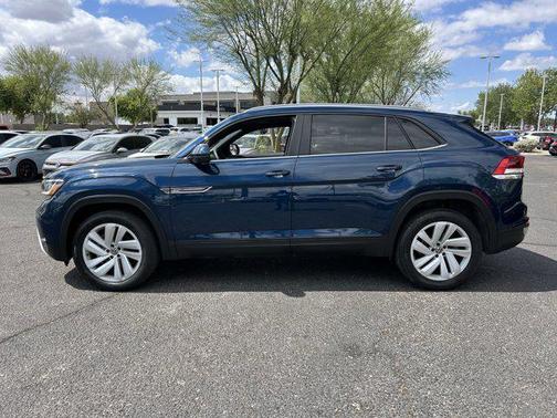 Blue Metallic 2023 Volkswagen Atlas Cross Sport 3.6L V6 SE w/Technology