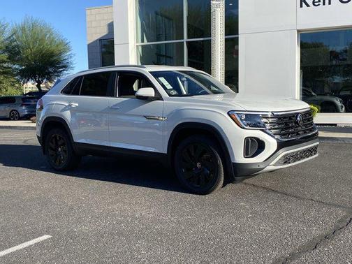 2026 Volkswagen Atlas Cross Sport 2.0T SE w/Technology 4MOTION