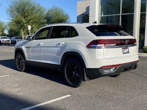 2026 Volkswagen Atlas Cross Sport 2.0T SE w/Technology 4MOTION