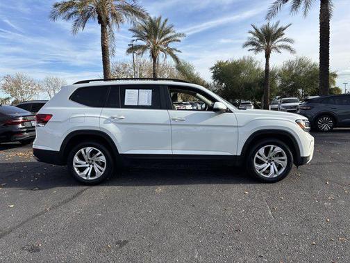 2023 Volkswagen Atlas 3.6L SE w/Technology