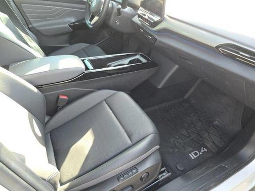Opal White 2023 Volkswagen ID.4 Pro S
