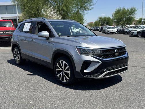 2023 Volkswagen Taos 1.5T SE