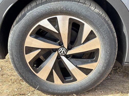 J2j2 2026 Volkswagen ID.4 Pro