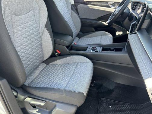 2025 Volkswagen Tiguan 2.0T S
