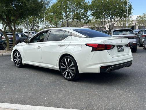 2020 Nissan Altima SR FWD