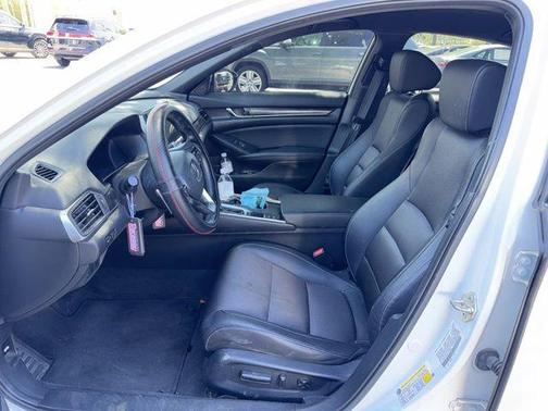 Platinum White Pearl 2020 Honda Accord Sport 1.5T