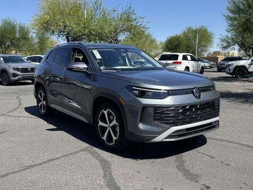 2025 Volkswagen Tiguan 2.0T SE