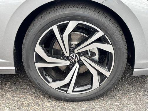 Pyrite Silver Metallic 2026 Volkswagen Jetta 1.4T SEL