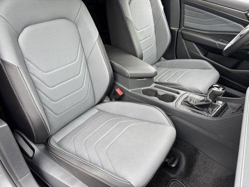 Pyrite Silver Metallic 2026 Volkswagen Jetta 1.4T SEL