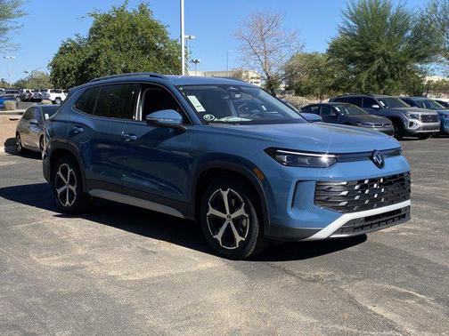 2025 Volkswagen Tiguan 2.0T SE