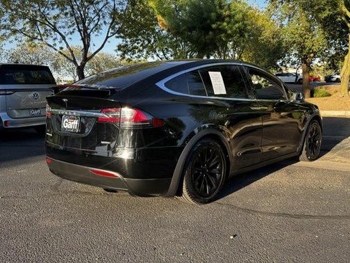 2018 Tesla Model X 75D