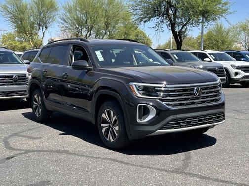 deep black pearl 2026 Volkswagen Atlas 2.0T SE