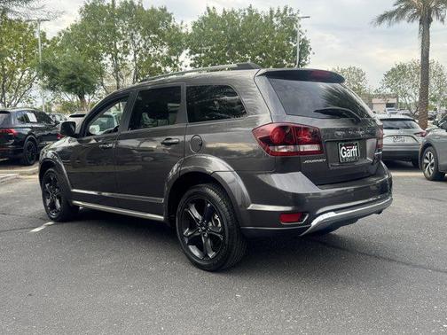 2020 Dodge Journey Crossroad